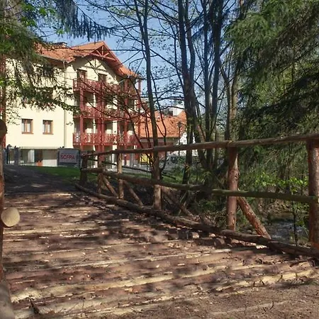 Ośrodek wypoczynkowy Instytut Zdrowia Sofra Im Ewy I Sobiesława Zasady *